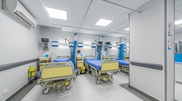 <h4><b>EMERGENCY UNIT</b></h4>
